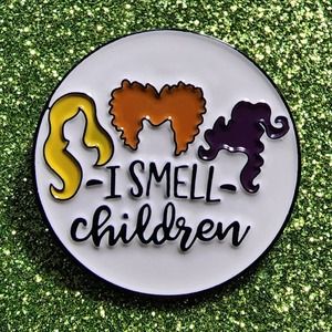 Hocus Pocus Sanderson Sisters Halloween I SMELL CHILDREN Enamel Pin